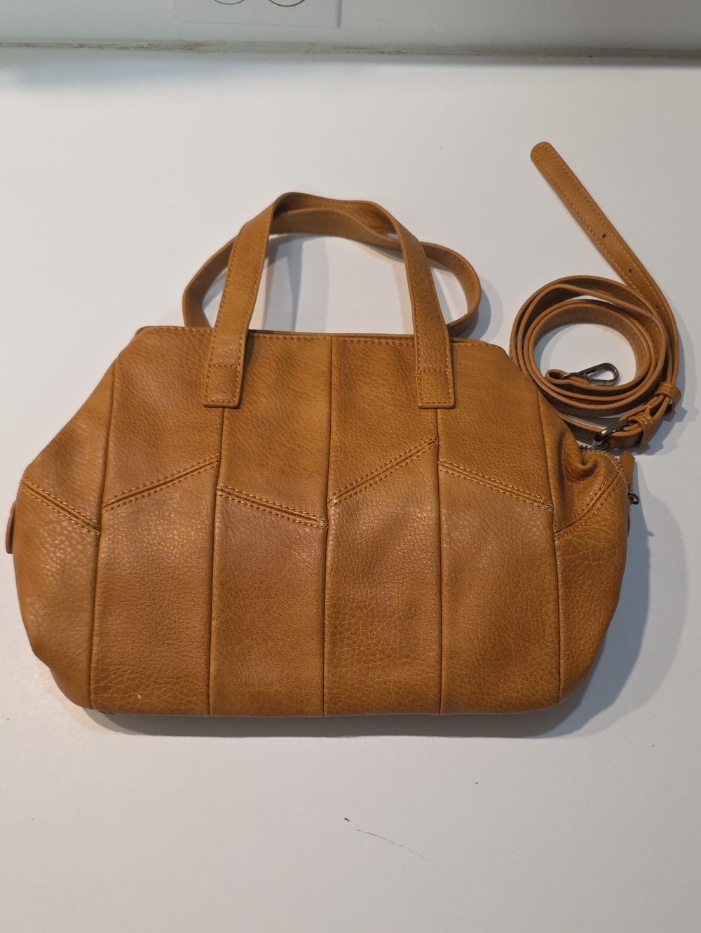 Antik Kraft Leather Shoulder Bag in Tan